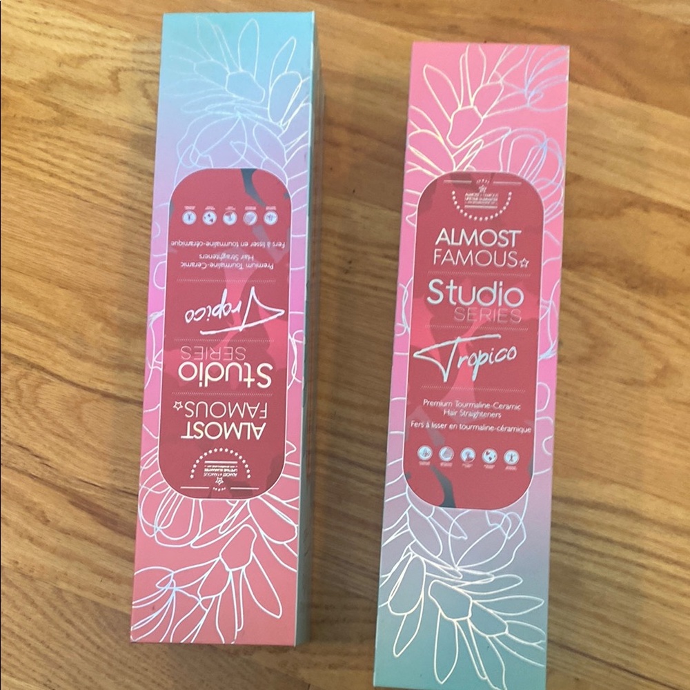 Almost Famous Pink and Blue Bath & Body Tools
